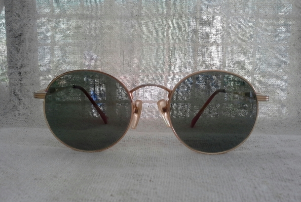 แว่นตาวินเทจ 'หยดน้ำ จอห์น เลนนอน'  Guy Laroche Humor made in France