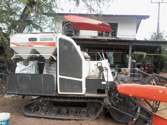 รถเกี่ยวข้าวDC-70 รถเกี่ยวข้าวDC-70