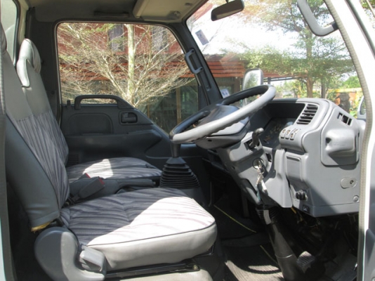 ISUZU NKS 71 G หัวการ์ตูนสูง 4 WD คานแข็ง ขับเคลื่อน4ล้อไม่ติดเวลา ISUZU NKS 71 G หัวการ์ตูนสูง 4 WD คานแข็ง ขับเคลื่อน4ล้อไม่ติดเวลา