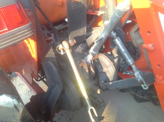 ขอทำงานตัวเอวก่อนครับ ขาย L4508 ดันหน้า ตราช้างคานบนใหม่  ฝานพรวน 22 &times; 6 ใหม่