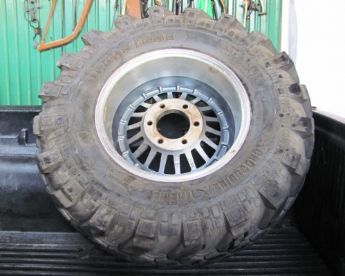 ขายยาง CROCODILE x TREME 33-10.5-16 ปี 51/11 ถูกๆ สวยๆ ยางดี ไม่มีปะพร้อมแม็กซ์