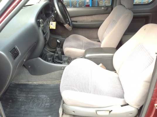 มาสด้าไฟเตอร์แค็ป ปี 2002 เครื่อง 2500 กระจกไฟฟ้า พวงมาลัยเพาเวอร์