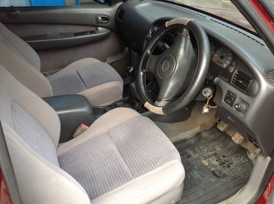 มาสด้าไฟเตอร์แค็ป ปี 2002 เครื่อง 2500 กระจกไฟฟ้า พวงมาลัยเพาเวอร์