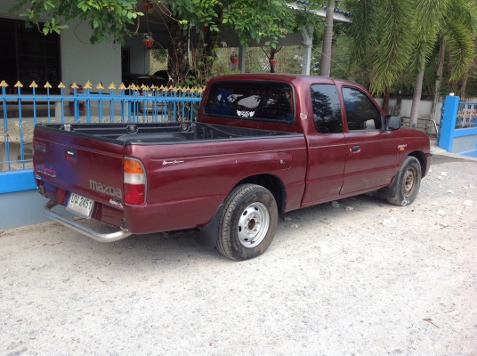 มาสด้าไฟเตอร์แค็ป ปี 2002 เครื่อง 2500 กระจกไฟฟ้า พวงมาลัยเพาเวอร์