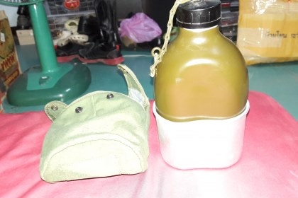 ขายกระติกน้ำทหารรัสเซียเก่าเก็บยุคสงคราม มีกระเป๋าใส่ แก้วน้ำอลูมิเนียมหนา