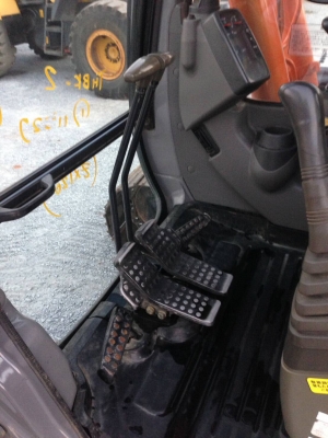 Hitachi ZX120 ปี2006 สภาพใหม่ 90\% นำเข้าจากญี่ปุ่น โทร.090-986-2521 อ๊อบ Hitachi ZX120 ปี2006 สภาพใหม่ 90\% นำเข้าจากญี่ปุ่น โทร.090-986-2521 อ๊อบ