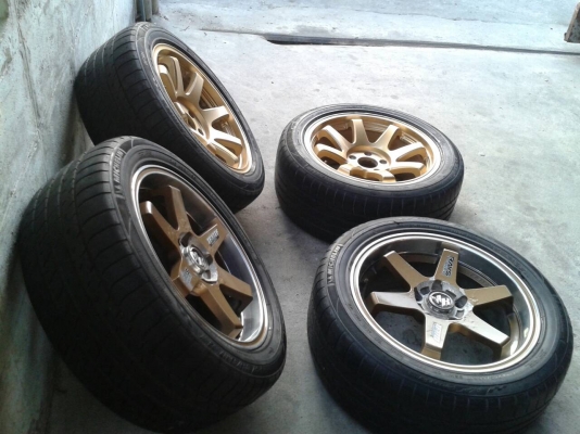 ล้อแม็ก17นิ้ว5รู114 พร้อมยาง สวยๆ 4 ล้อ ราคา 6700 บาท ล้อแม็ก17นิ้ว5รู114 พร้อมยาง สวยๆ 4 ล้อ ราคา 6700 บาท