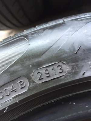 ขายยาง THUNDERER MACH II 195-55-15 ปี13 ดอกสวย ไม่มีปะ ชุดละ 2,800 บาท