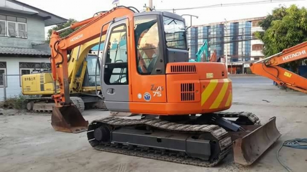 ขาย HITACHI ZX75U เก่าญี่ปุ่นแท้... สภาพสวย...เครื่องปั๊มดี...ระบบดี..ไฟฟ้าครบ...โทร 089-3818694 ดวงนภา ขาย HITACHI ZX75U เก่าญี่ปุ่นแท้... สภาพสวย...เครื่องปั๊มดี...ระบบดี..ไฟฟ้าครบ...โทร 089-3818694 ดวงนภา