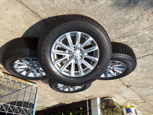 ล้อ all new triton ขอบ 17 พร้อมยาง 245 65 17 ปี 15 ชุดล่ะ 16500