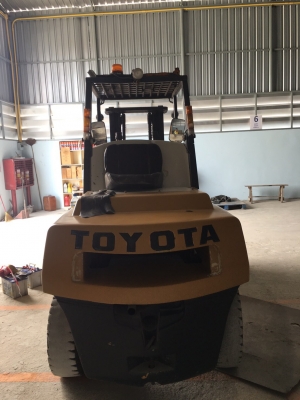 3ตัน ยกสูง3เมตร รุ่น4เครีองดีเซล 0835662999 LineID : hs4trp ราคา พร้อมจบ 190,000 มารับเองไม่มี รถส่ง/หรือส่งขนส่ง