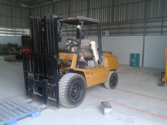 3ตัน ยกสูง3เมตร รุ่น4เครีองดีเซล 0835662999 LineID : hs4trp ราคา พร้อมจบ 190,000 มารับเองไม่มี รถส่ง/หรือส่งขนส่ง