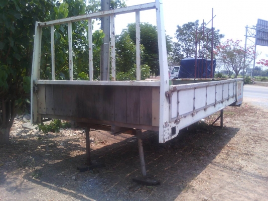 กระบะถอดจาก NPR ยาว 5 เมตร กว้าง 2.20