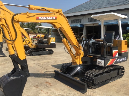 รถขุด Yanmar YB251 UZ มือสองนำเข้าจากญี่ปุ่น ทำสีใหม่