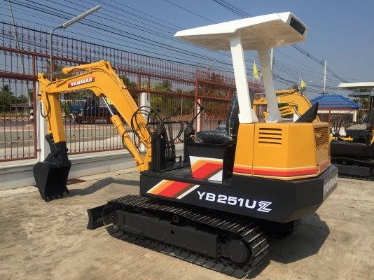 รถขุด Yanmar YB251 UZ มือสองนำเข้าจากญี่ปุ่น ทำสีใหม่
