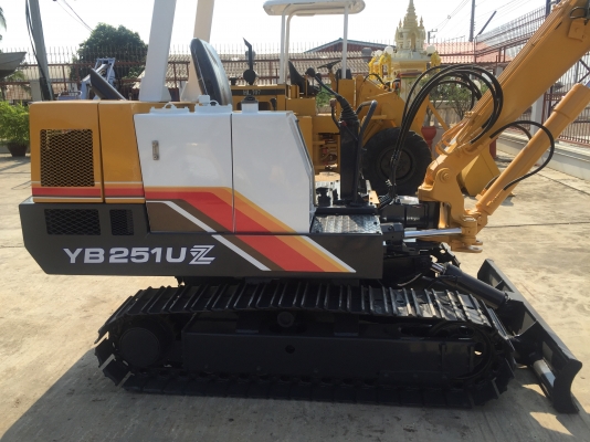 รถขุด Yanmar YB251 UZ มือสองนำเข้าจากญี่ปุ่น ทำสีใหม่