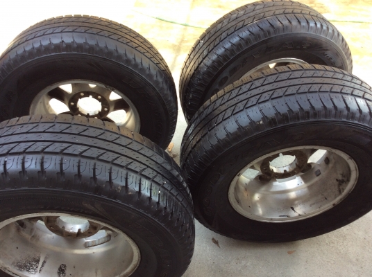 ขายล้อ ISUZU เล็บเหยี่ยวแท้ ขอบ16 พร้อมยางสภาพสวยๆ