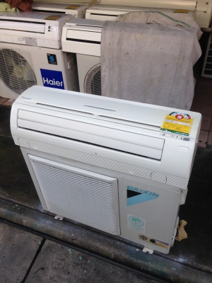 **** ขายแอร์ DAIKIN 9000 BTU สภาพสวย **** **** ขายแอร์ DAIKIN 9000 BTU สภาพสวย ****