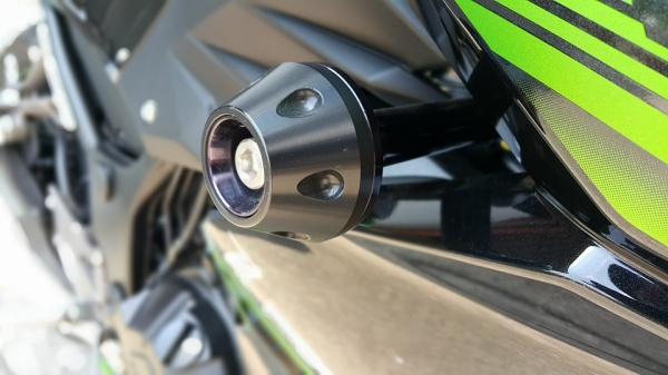 Z300 วิ่งแค่ 1000 กิโลไมล์แท้ๆ ปี 2015 ใช้น้อยสภาพมือ1 ราคาไม่แพง ต่อรองได้ครับ Z300 วิ่งแค่ 1000 กิโลไมล์แท้ๆ ปี 2015 ใช้น้อยสภาพมือ1 ราคาไม่แพง ต่อรองได้ครับ