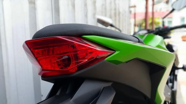 Z300 วิ่งแค่ 1000 กิโลไมล์แท้ๆ ปี 2015 ใช้น้อยสภาพมือ1 ราคาไม่แพง ต่อรองได้ครับ Z300 วิ่งแค่ 1000 กิโลไมล์แท้ๆ ปี 2015 ใช้น้อยสภาพมือ1 ราคาไม่แพง ต่อรองได้ครับ