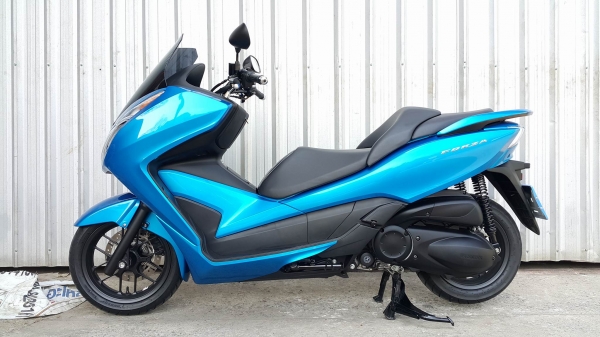 Forza300 รถวิ่ง 3000 โลไมล์แท้ ปี2015 สีล่าสุด สายจอด ไม่มีล้มชนแปะ ราคาประหยัดต่อรองราคาได้ครับ