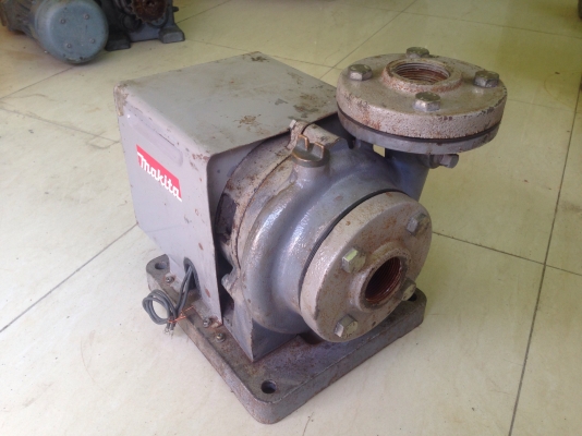 ขายปั้มน้ำ Makita 1HP. 380V made in Japan ใบพัดสแตนเลสอย่างดี สภาพดีเดิมๆ วิ่งนิ่ม พร้อมใช้งาน