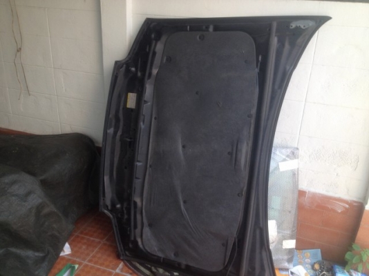 ฝากระโปรงหน้า FORD ESCAPE เก่าญี่ปุ่นสภาพสวย ฝากระโปรงหน้า FORD ESCAPE เก่าญี่ปุ่นสภาพสวย