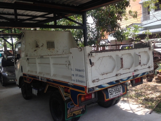 ขาย รถ6ล้อ ดั้ม isuzu