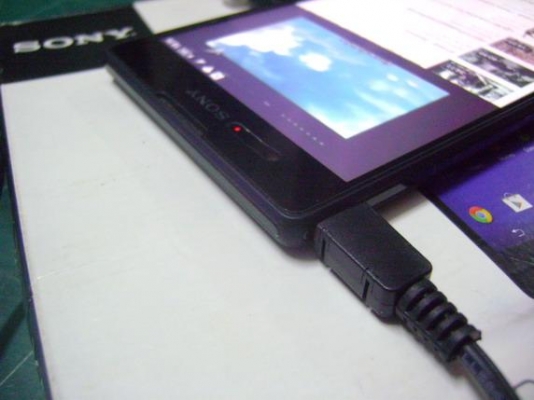 โทรศัพท์ SONY XPERIA  T2 รองรับ 4G