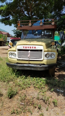 รถหกล้อ ใหญ่ toyota มีเครน รถหกล้อ ใหญ่ toyota มีเครน