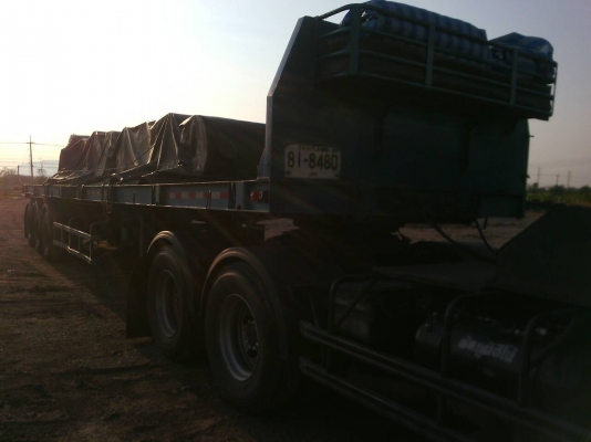 หาง 12.50 เมตร   สามเพลา  ตามภาพ (หางบันเทิง )สภาพสวยๆ ยังไม่ล้าง  ราคา  365,000