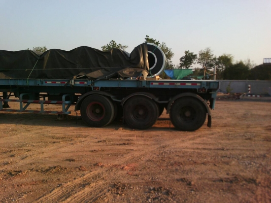 หาง 12.50 เมตร   สามเพลา  ตามภาพ (หางบันเทิง )สภาพสวยๆ ยังไม่ล้าง  ราคา  365,000