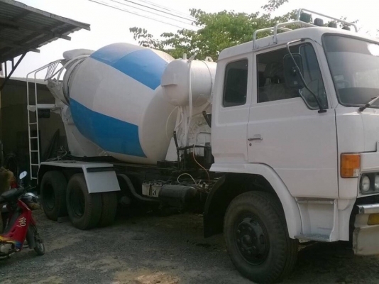 ขายรถโม่ปูน 10 ล้อ บรรจุได้ 6 คิว สภาพดีพร้อมใช้งาน
