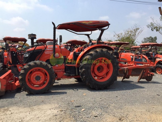 รถไถมือสอง KUBOTA รุ่น M7040  รถปี 2557 ใช้งาน 544 ชั่วโมงงาน
