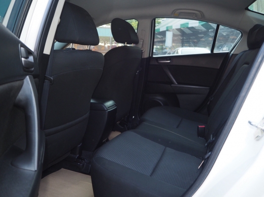 MAZDA 3 1.6 เกียร์ AT ปี 2014 โทร 098-919-0195 ดาวค่ะ