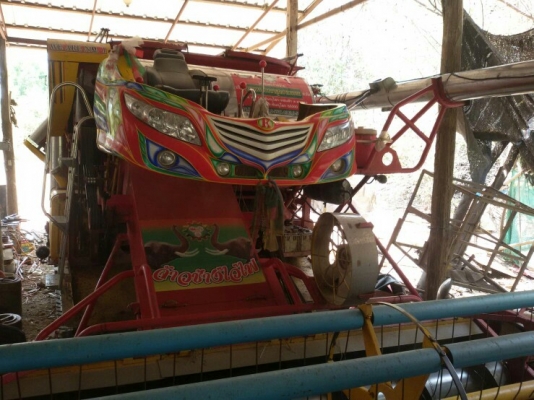 ขายรถเกี่ยวข้าว จ้าวช้างไวไฟ ปี58 พร้อมรถลากไอ้หลง ขายรถเกี่ยวข้าว จ้าวช้างไวไฟ ปี58 พร้อมรถลากไอ้หลง