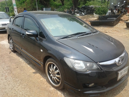 Honda civic 1.8ivitec ปี2019 เกียรออโต้ เบาะหนัง เล่มพร้อมโอน