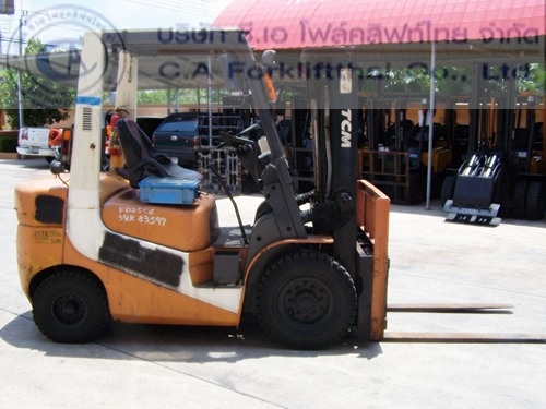 ขาย รถโฟล์คลิฟท์ TCM รุ่น FD25C6