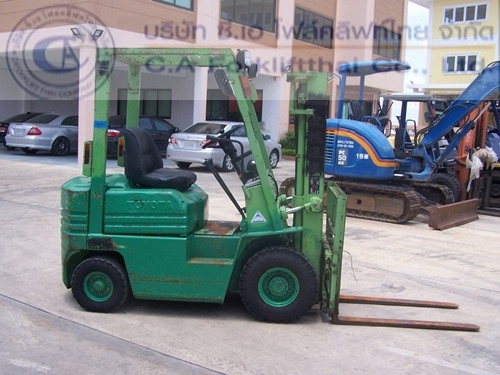 ขายรถ โฟล์คลิฟท์ TOYOTA รุ่น 5FD15