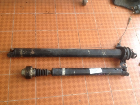 เพลากลางทั้งเส้น FORD ESCAPE เก่าญี่ปุ่นเเท้สภาพดี