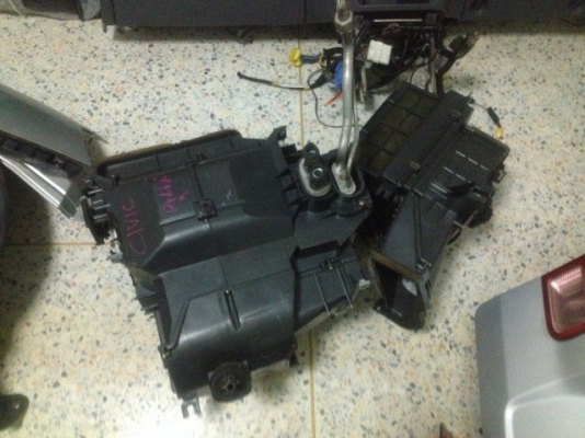 ตู้เเอร์พร้อมโบเวอร์ครบชุด CIVIC ไดเเมนชั่นเก่าญี่ปุ่นเเท้สภาพสวย