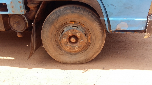 ขายด่วน6ล้อ115 ISUZU รถห้างวางเครื่อง120 Fหน้า Fหลังพร้อมใช้เอกสารพร้อม