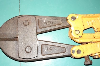 ขายกรรไกรตัดเหล็กมือสองยาว18นิ้วงานเก่าๆ ขายกรรไกรตัดเหล็กมือสองยาว18นิ้วงานเก่าๆ