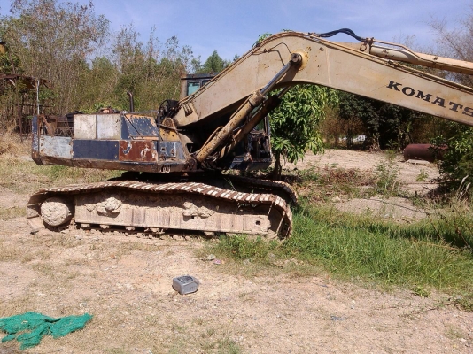 KOMATSU PC 200 รุ่น 3  พร้อมใช้งาน  ราคา    350,000 บาท