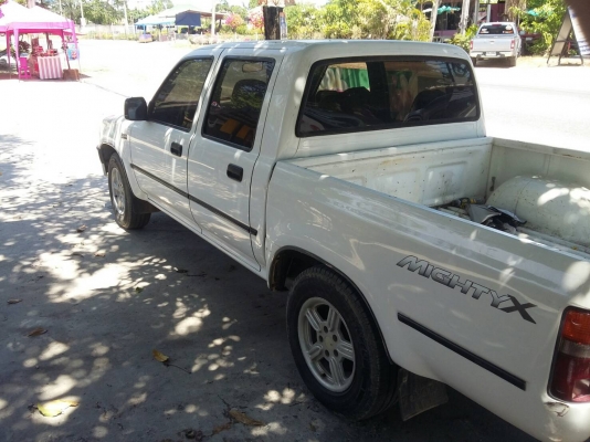 แยก อะไหล่ ทั้งคัน รถ toyota ไมตี๊ 4ประตู แยกเครื่อง แยกหัว