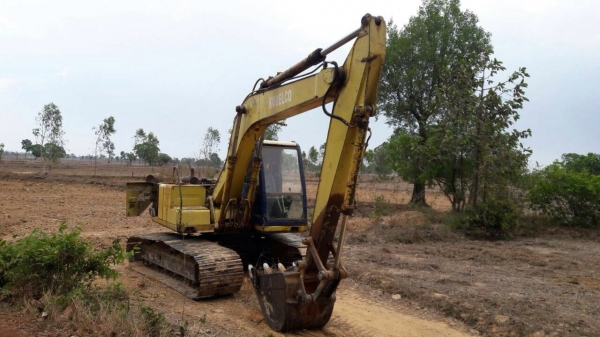 ขายรถแบ็คโฮ Kobelco sk120 mark 3 ไฟฟ้าตัด เครื่องเดิม ปั๊มเดิม ช่วงล่างพอใช้ เอกสารซื้อขาย ขายรถแบ็คโฮ Kobelco sk120 mark 3 ไฟฟ้าตัด เครื่องเดิม ปั๊มเดิม ช่วงล่างพอใช้ เอกสารซื้อขาย