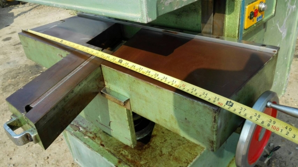 Sell> เครื่องไสชิดไม้ MIYAGAWA JAPAN มีด 12" โต๊ะยาว 90 cm. ไฟ 380V. มีมีดให้ 2 ชุด โต้ะสวยมีดคมสภาพสดมาเทสได้เลย!!