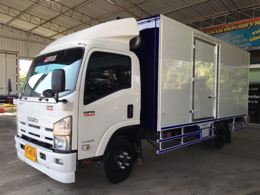 ขายISUZU 6ล้อ NPR 150 EURO 3 รุ่นหน้าตึกเครื่อง 150 เเรง เครื่องคอมมอลเรล ตู้เเห้งเปิดได้3บานจดทะเบียนปี 2556 (2013) ยาว5.00เมตร สภาพพร้อมใช้งานใครต้องการไม่ผิดหวังราคา890,000บาทจัดไฟเเนนได้ดูรถได้ที่เต็นท์รถ JJ.AUTOCAR 2 หลังวัดจันทรารามติดถนนเพชรเกษมก.ม