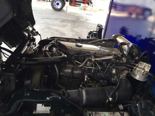 ขายISUZU 6ล้อ NPR 150 EURO 3 รุ่นหน้าตึกเครื่อง 150 เเรง เครื่องคอมมอลเรล ตู้เเห้งเปิดได้3บานจดทะเบียนปี 2556 (2013) ยาว5.00เมตร สภาพพร้อมใช้งานใครต้องการไม่ผิดหวังราคา890,000บาทจัดไฟเเนนได้ดูรถได้ที่เต็นท์รถ JJ.AUTOCAR 2 หลังวัดจันทรารามติดถนนเพชรเกษมก.ม