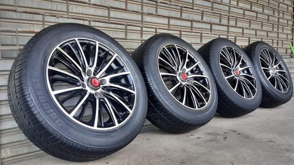 Lenso Samurai ขอบ 15 4รู100/114 พร้อมยาง Bridgestone Lenso Samurai ขอบ 15 4รู100/114 พร้อมยาง Bridgestone